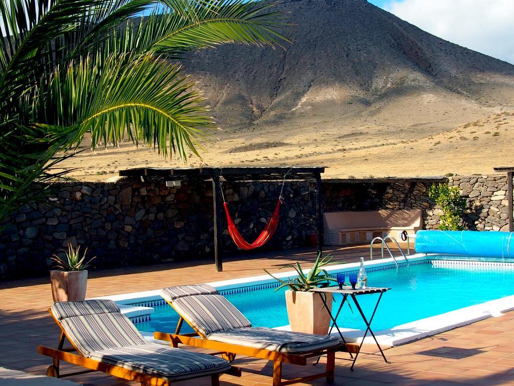 La Casa Caldera Guest House Femes Bagian luar foto