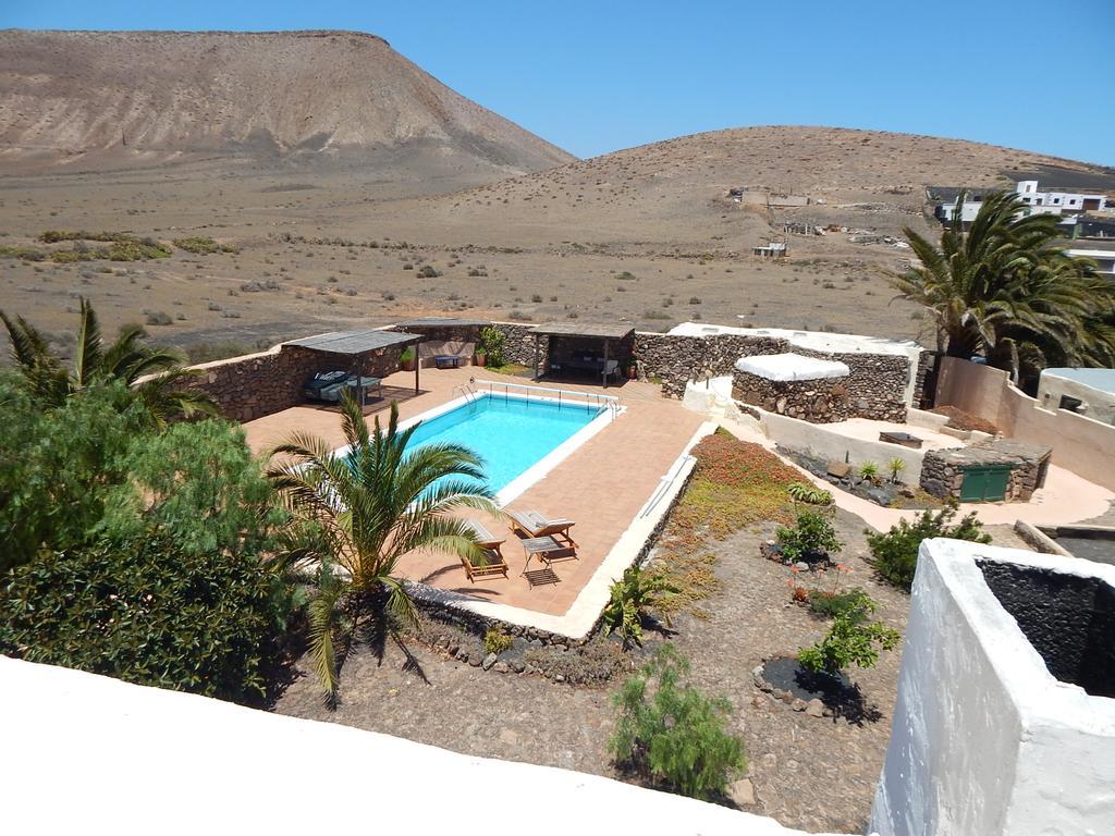 La Casa Caldera Guest House Femes Bagian luar foto