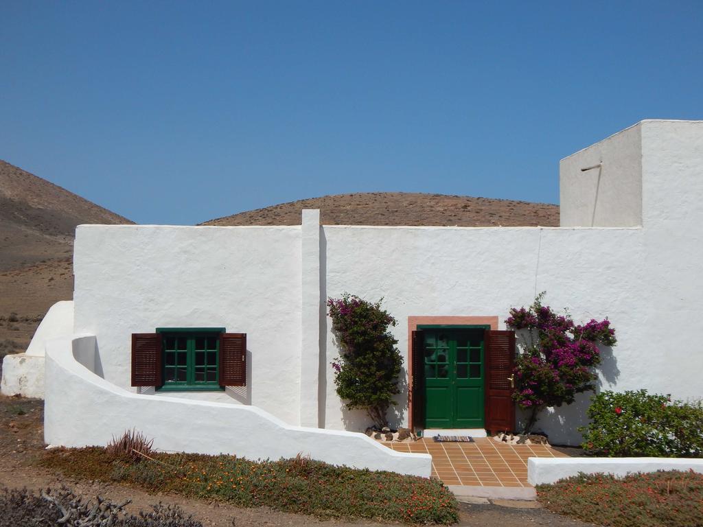 La Casa Caldera Guest House Femes Bagian luar foto