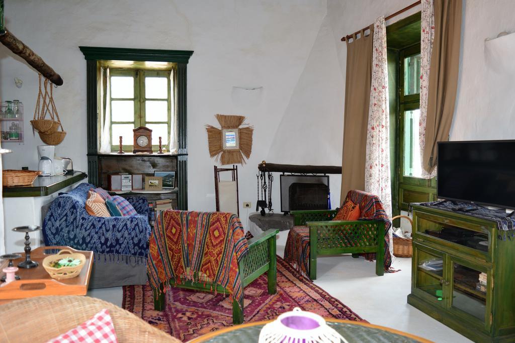 La Casa Caldera Guest House Femes Bagian luar foto