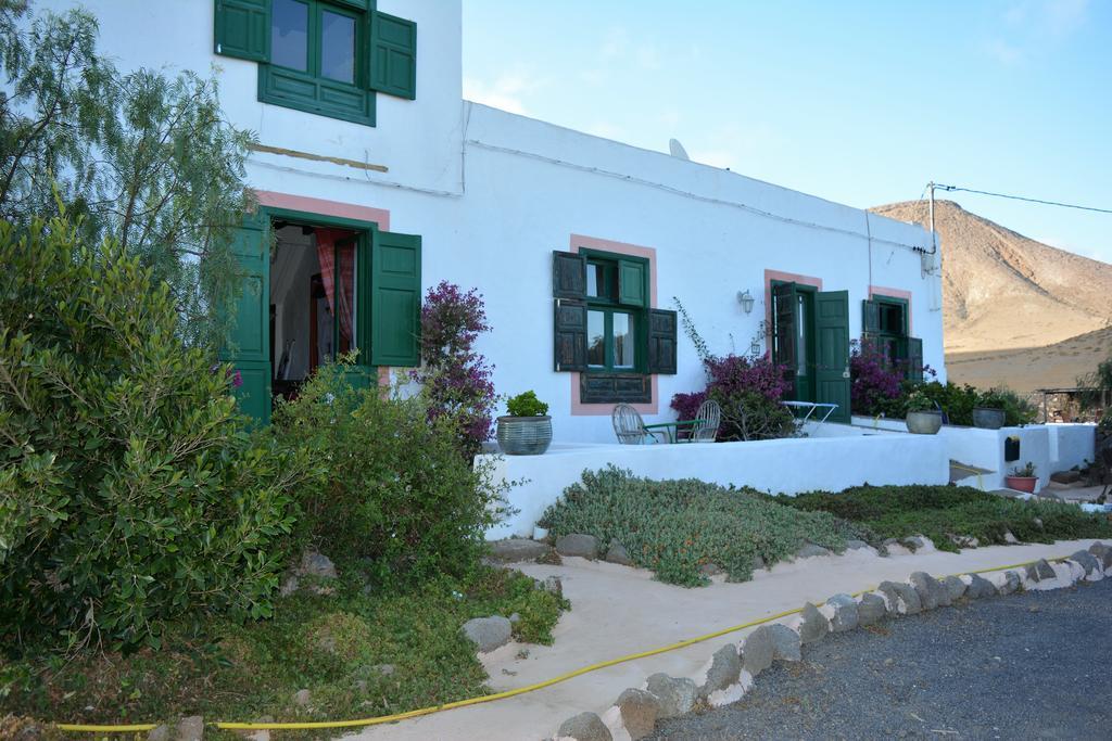 La Casa Caldera Guest House Femes Bagian luar foto