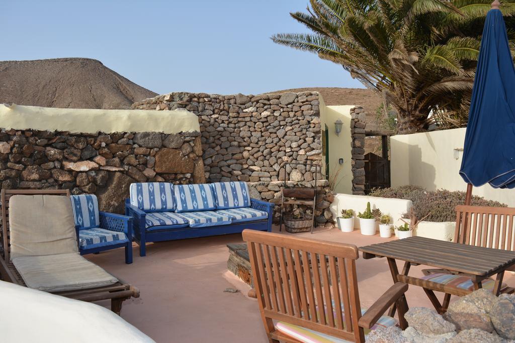 La Casa Caldera Guest House Femes Bagian luar foto