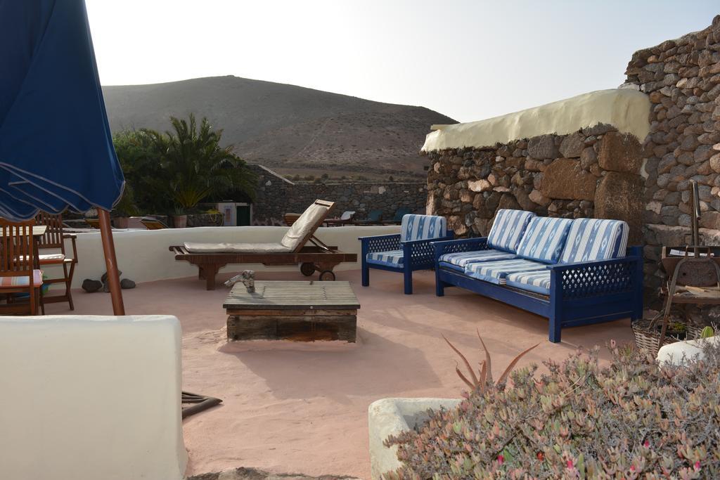 La Casa Caldera Guest House Femes Bagian luar foto